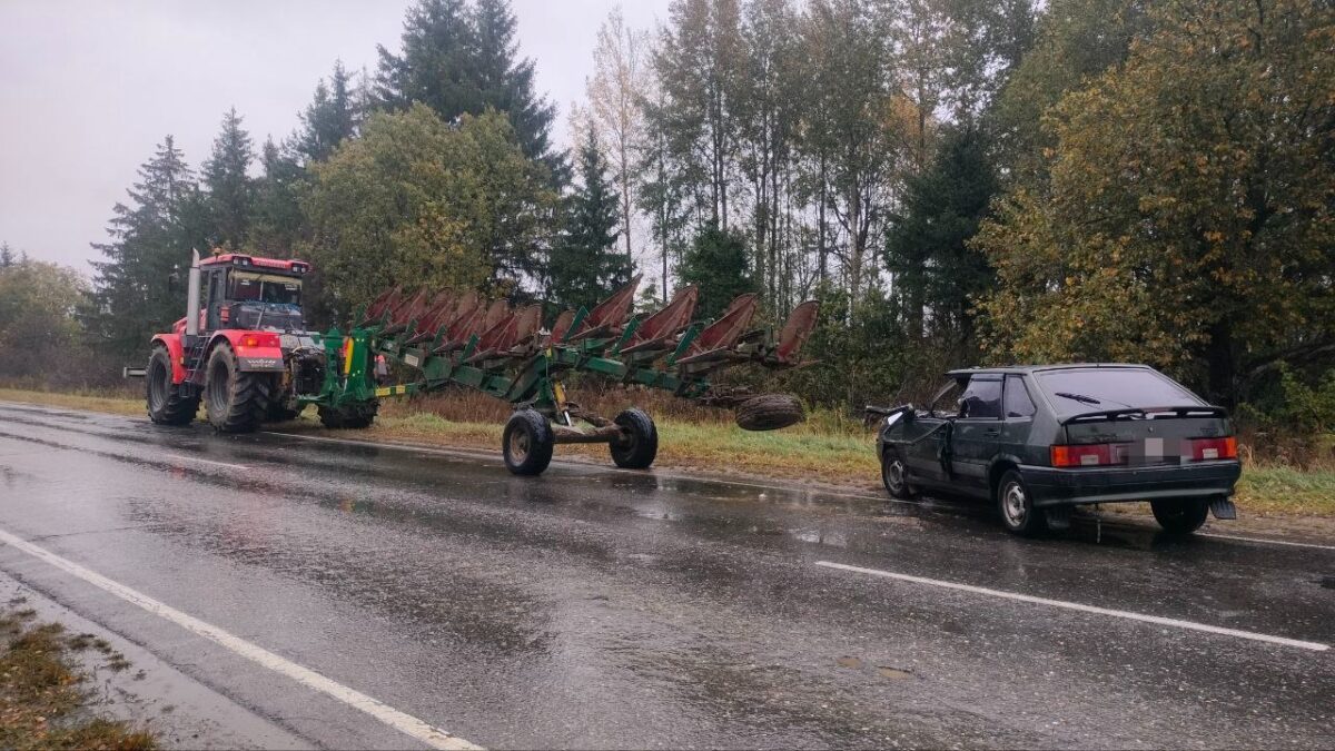 В Тверской области легковушка 