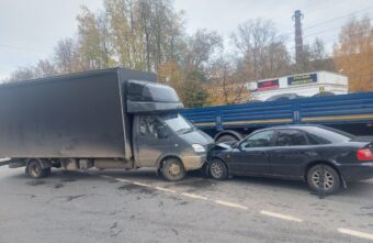 19-летний парень пострадал в столкновении Audi и ГАЗели в Твери 19-летний парень пострадал в столкновении Audi и ГАЗели в Твери