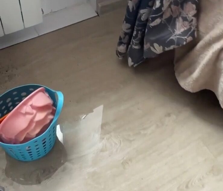 В Тверской области затопило жилой дом