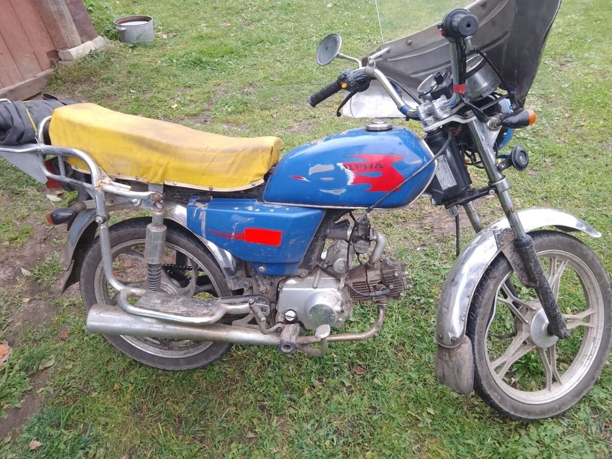 Мопедиста доставили в больницу после ДТП в Тверской области Мопедиста доставили в больницу после ДТП в Тверской области