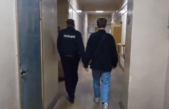 Тверские полицейские продолжают ловить курьеров – помощников телефонных мошенников Тверские полицейские продолжают ловить курьеров – помощников телефонных мошенников