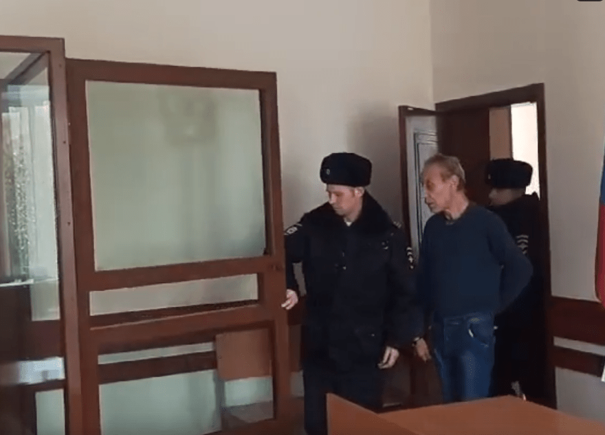 В Тверской области арестовали мужчину, оставившего умирать своего знакомого на улице В Тверской области арестовали мужчину, оставившего умирать своего знакомого на улице