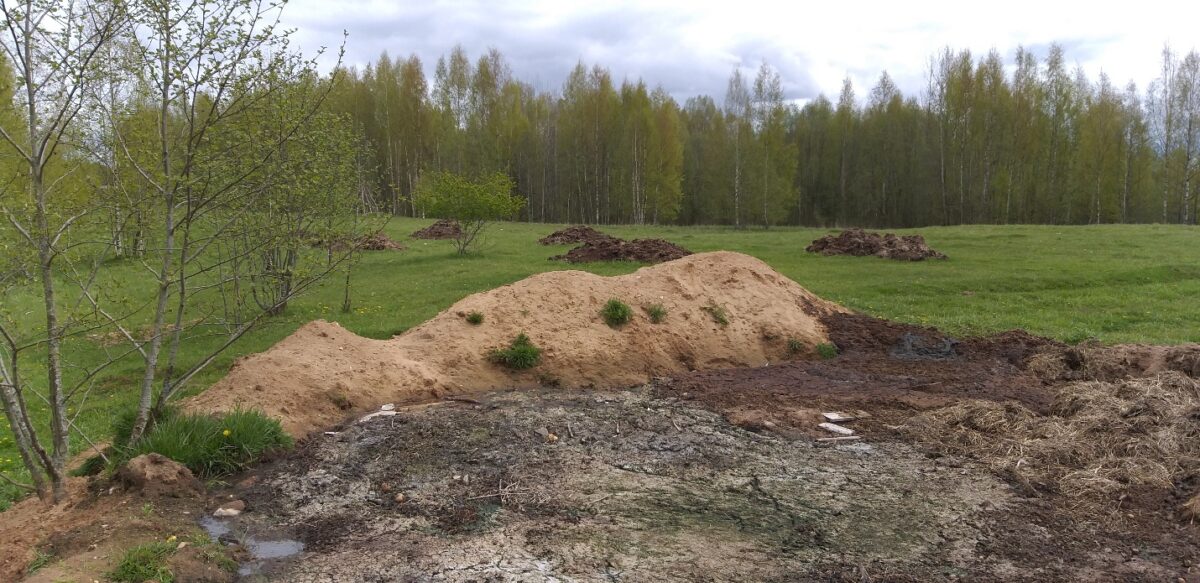 Разводчика животных в Тверской области наказали за сброс отходов в неположенном месте