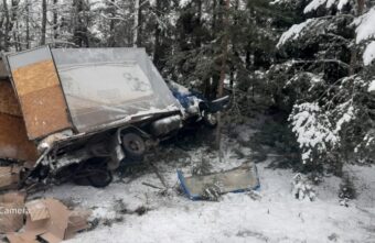 Два человека пострадали в столкновении "Форда" и ГАЗа в Тверской области