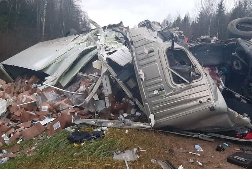 В Тверской области произошло жуткое ДТП с фурами В Тверской области произошло жуткое ДТП с фурами