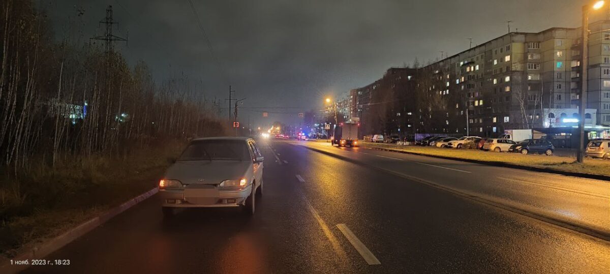 Начинающий водитель сбил пешехода на переходе в Твери