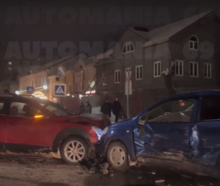 Вечером в Тверской области произошло страшное ДТП