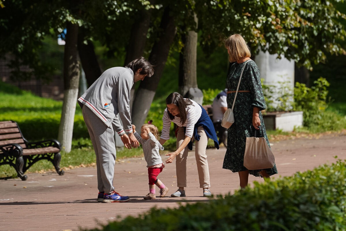 Политик предложила давать квартиры семьям при рождении третьего ребёнка Политик предложила давать квартиры семьям при рождении третьего ребёнка