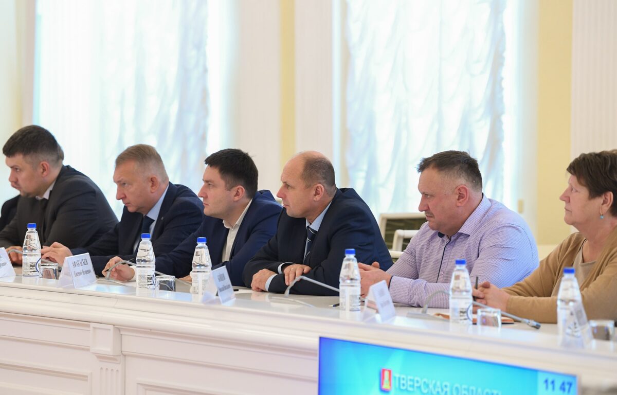 Поддержка аграриев и задачи отрасли АПК на перспективу: Игорь Руденя провел встречу с руководителями сельхозпредприятий