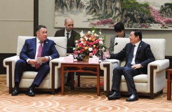 Бизнес-миссия Тверской области в КНР: Игорь Руденя и Ляонин Хао Пэн договорились о сотрудничестве регионов