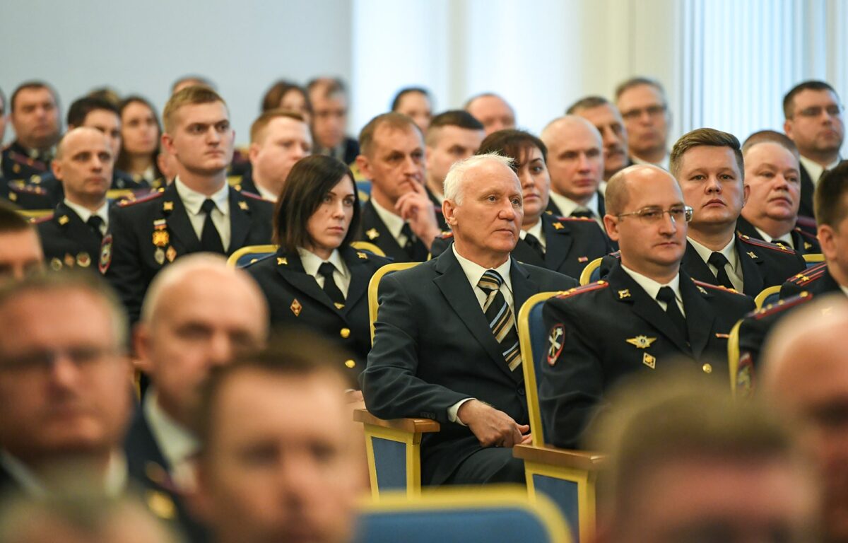 Губернатор Игорь Руденя вручил награды правоохранителям Тверской области