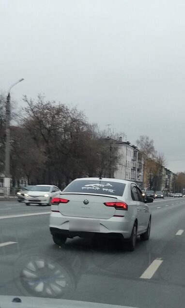 Автомобилисты пожаловались на неадекватного водителя на дороге в Твери Автомобилисты пожаловались на неадекватного водителя на дороге в Твери
