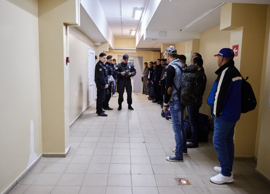 В Тверской области заключили под стражу иностранца-дезертира