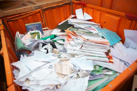 Жители Тверской области могут сдать макулатуру и помочь пострадавшим в ДТП Жители Тверской области могут сдать макулатуру и помочь пострадавшим в ДТП