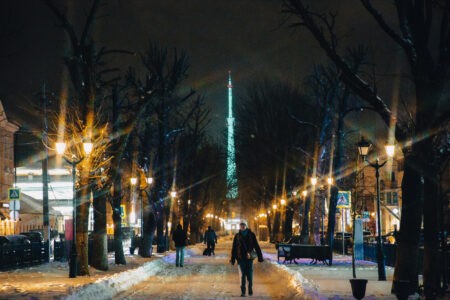 Не выходи из комнаты: Что будет, если долго сидеть дома Не выходи из комнаты: Что будет, если долго сидеть дома