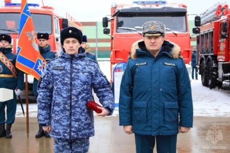 Глава МЧС России наградил росгвардейцев за спасение ребенка в Твери Глава МЧС России наградил росгвардейцев за спасение ребенка в Твери