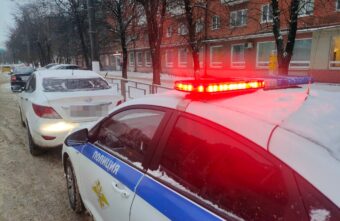 В Твери сотрудники ГИБДД проверяли водителей такси В Твери сотрудники ГИБДД проверяли водителей такси