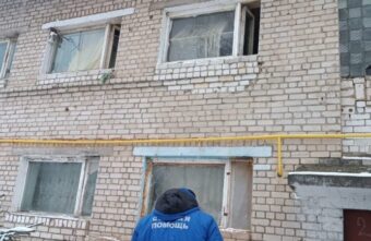 В Тверской области из окна дома выпала девушка