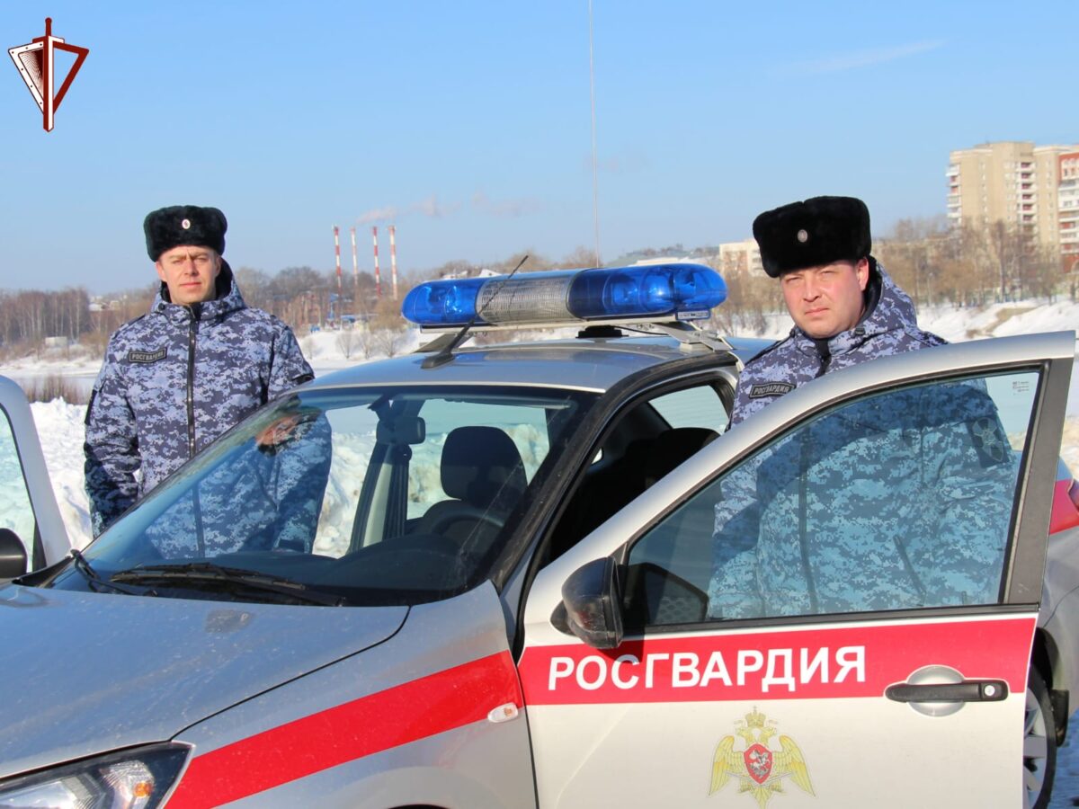 В Тверской области мужчина оплатил украденной картой алкоголь и лекарства