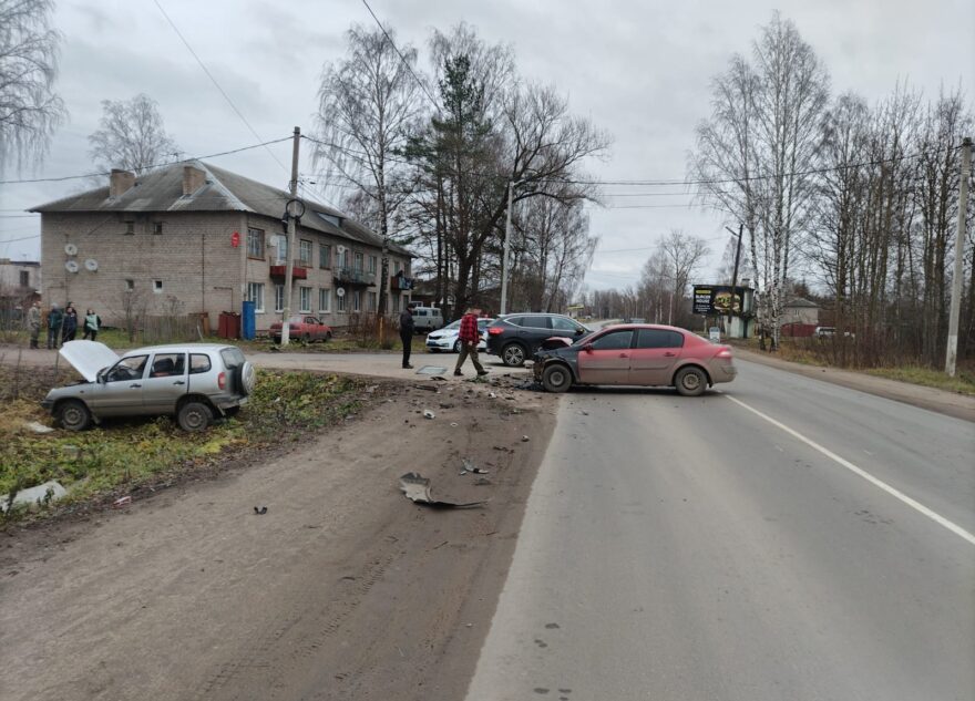 По вине 74-летнего водителя в Тверской области произошло ДТП По вине 74-летнего водителя в Тверской области произошло ДТП