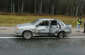 Пешеход погиб под колёсами грузовика в Тверской области Пешеход погиб под колёсами грузовика в Тверской области
