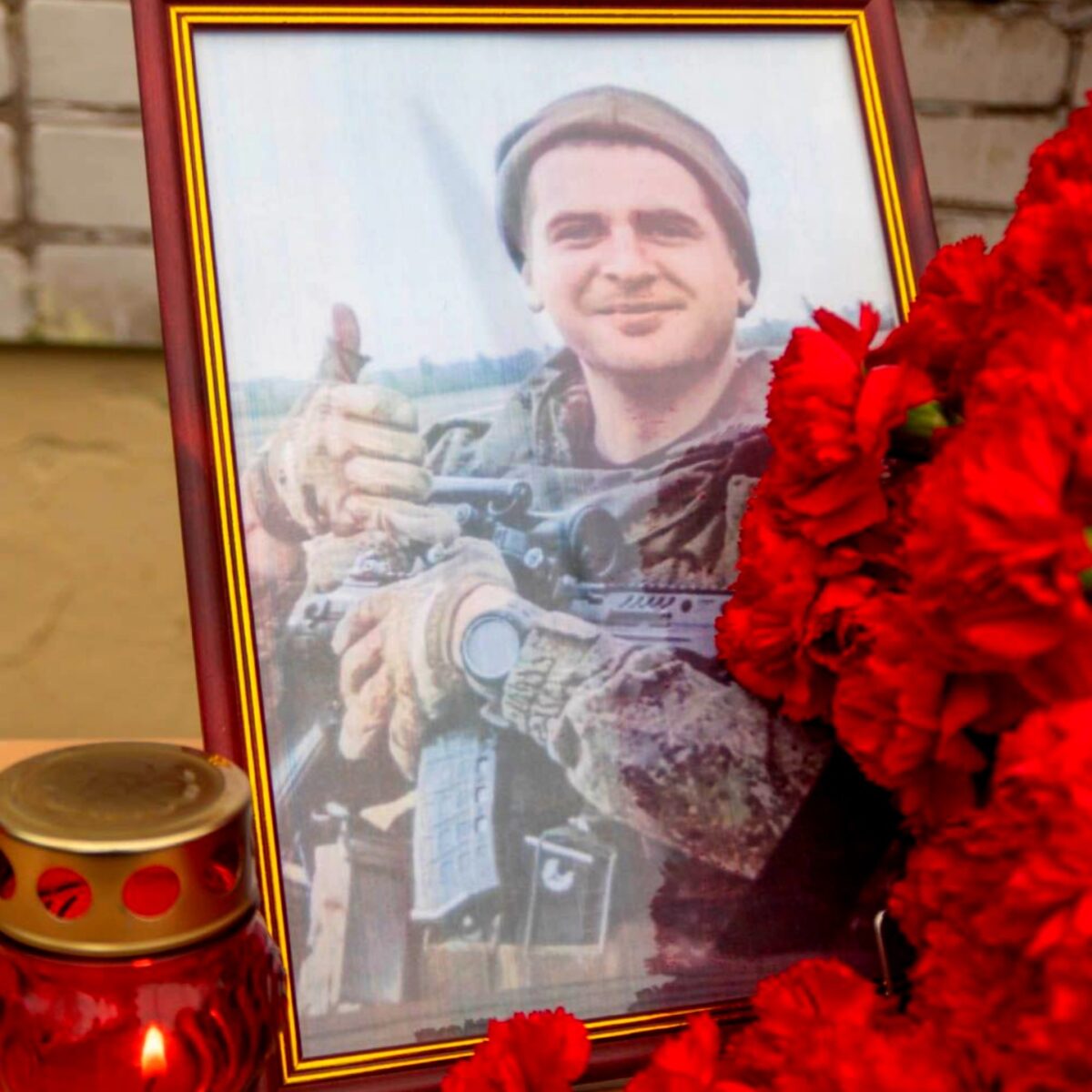В Тверской области открыли две мемориальные доски в память о бойцах СВО