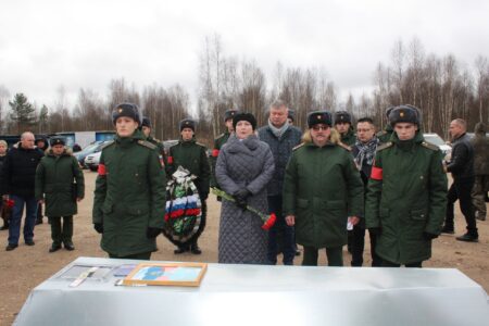 В Тверской области простились с Александром Тихомировым, погибшим в зоне СВО В Тверской области простились с Александром Тихомировым, погибшим в зоне СВО