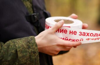 Труп мужчины нашли возле дома в Твери