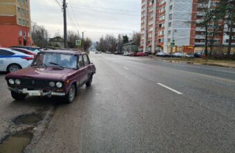 14-летняя девочка попала под колёса ВАЗа на зебре в Твери 14-летняя девочка попала под колёса ВАЗа на зебре в Твери