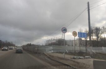 На Петербургском шоссе при въезде в Тверь запретили движение грузовиков