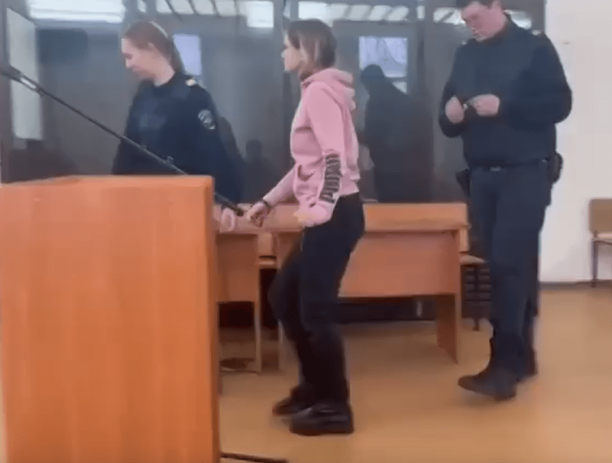 Жительницу Твери, подозреваемую в продаже наркотиков, отправили в изолятор