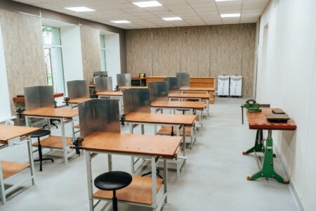 Из-за аварии тверских школьников попросили не ходить на уроки