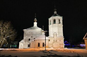 В Торопце проверили подсветку федеральных памятников В Торопце проверили подсветку федеральных памятников