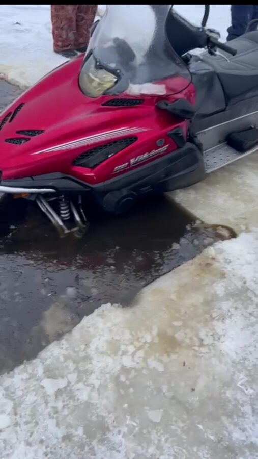 Сезон открыт: снегоходы из водоемов Тверской области пришлось доставать водолазам