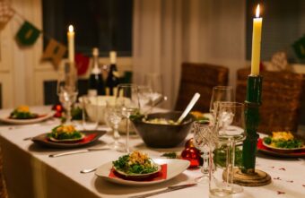 Врач рассказала о страшных последствиях застолий для иммунитета и внешнего вида Врач рассказала о страшных последствиях застолий для иммунитета и внешнего вида