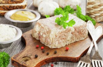 Россиянам рассказали о тайных свойствах холодца