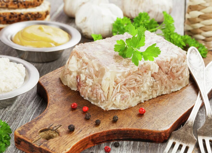 Россиянам рассказали о тайных свойствах холодца