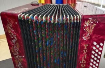 Тверская гармошка спасла жизнь участнику спецоперации Тверская гармошка спасла жизнь участнику спецоперации