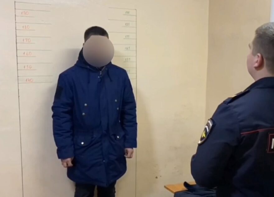 В Тверской области задержали двоих курьеров-мошенников