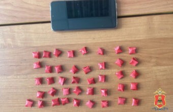 Две молодые девушки делали наркотические «закладки» в Твери