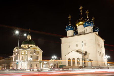 В возрожденном Спасо-Преображенском соборе Твери начинаются ежедневные богослужения