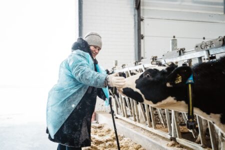 «Мы кормим Тверь…»: ЗАО «Калининское» организовало экскурсию и праздник для детей войны и ветеранов труда