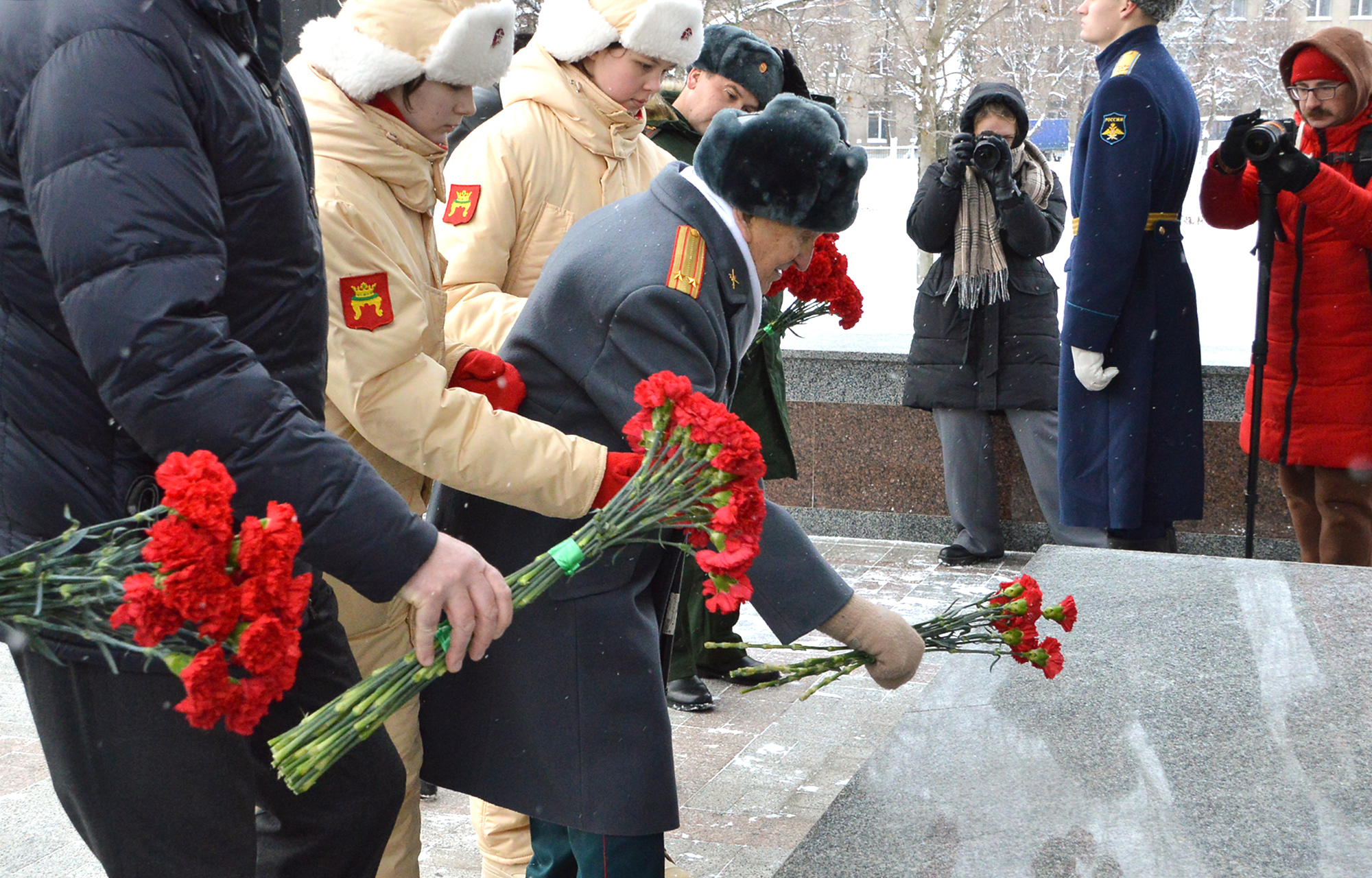 У Обелиска Победы в Твери прошёл митинг в честь 82-й годовщины освобождения Калинина от немецко-фашистских захватчиков