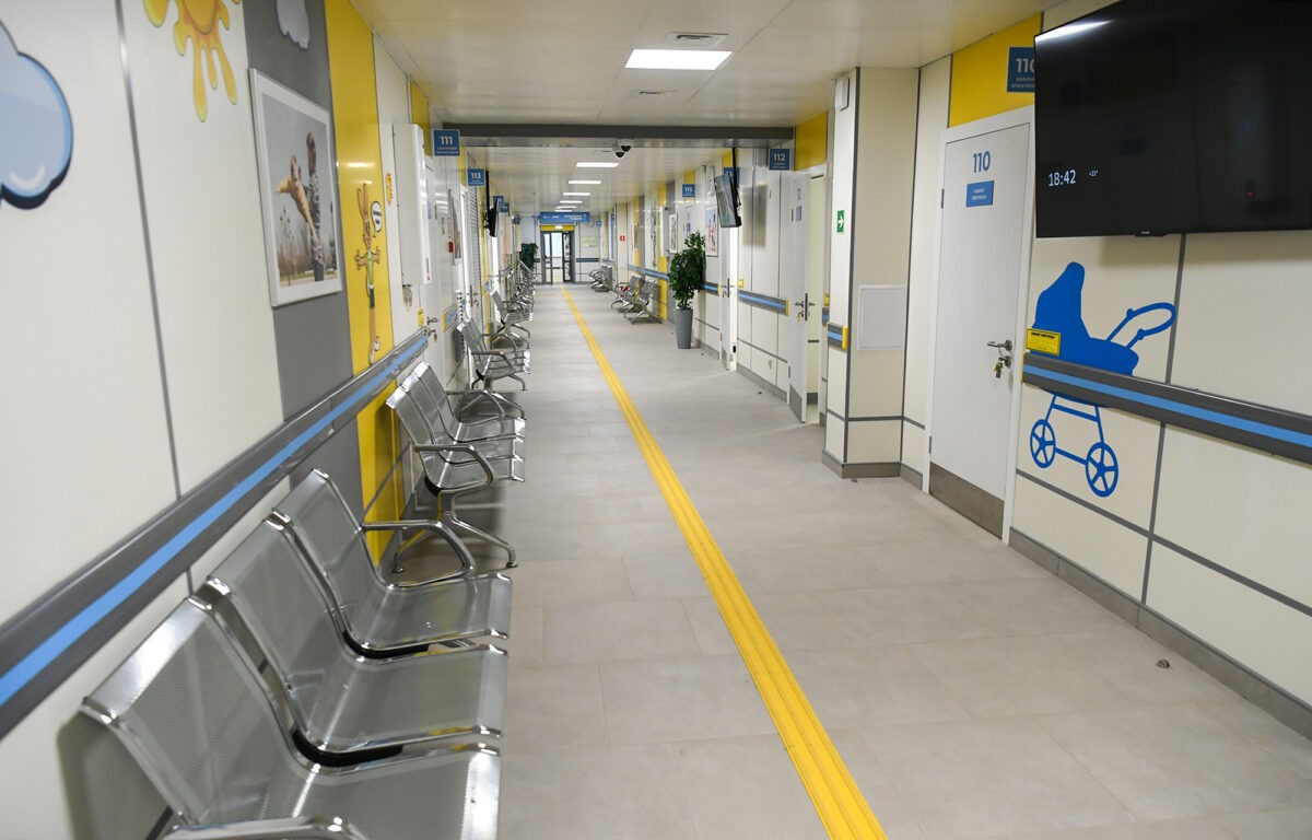 Игорь Руденя в Кимрах проинспектировал готовность к открытию двух новых детских поликлиник