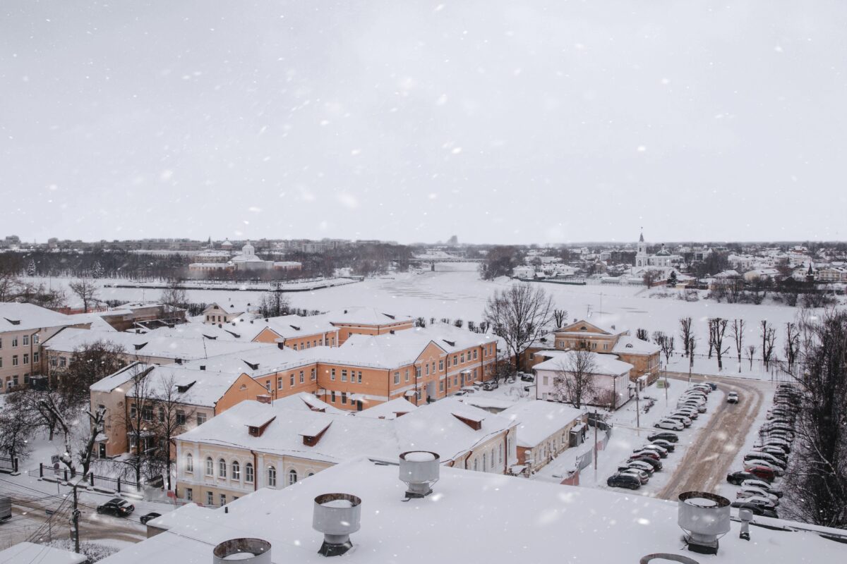 Тверскую область ночью засыпало снегом