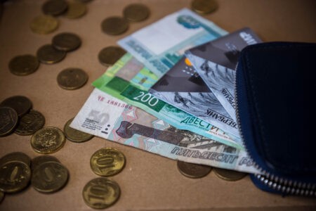 Жительница Тверской области оскорбила соседа из-за уборки стен Жительница Тверской области оскорбила соседа из-за уборки стен