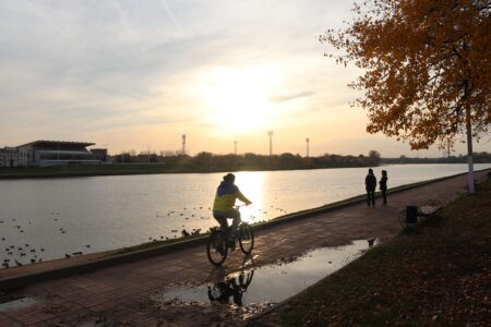 Житель Тверской области увидел на улице чужой велосипед и уехал на нём «в закат» Житель Тверской области увидел на улице чужой велосипед и уехал на нём «в закат»