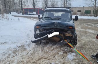 В Тверской области легковушка столкнулась с грузовиком