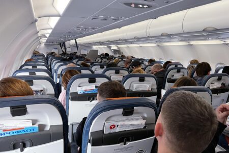 В России снизили стоимость авиабилетов на время новогодних праздников  