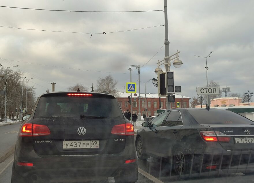 У Соборной площади в Твери не работают светофоры